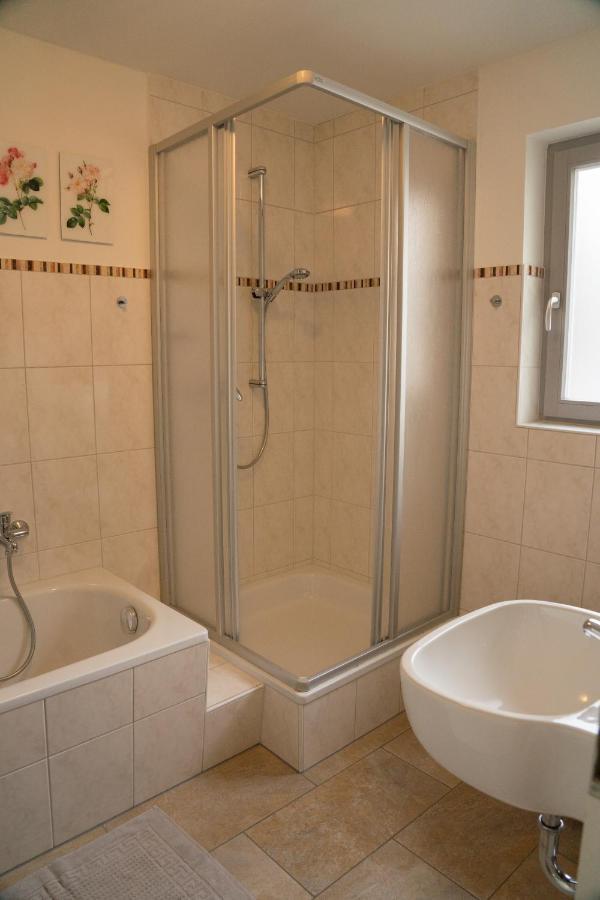 Urlaubsfreude Biedermann Haus Blumenglueck - Rose Apartment Зебниц Екстериор снимка